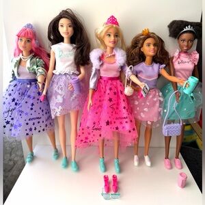 BARBIE PRINCESS ADVENTURE Doll 5 piece Set in Princess Fashion and accessories